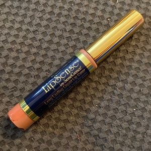 LipSense by SeneGence, long lasting liquid lip color. Praline Rose color.